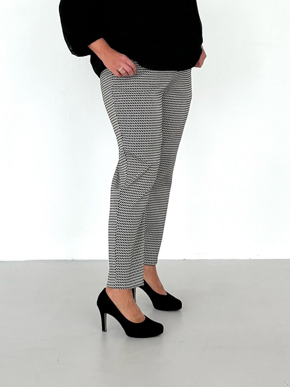 2102 Pants